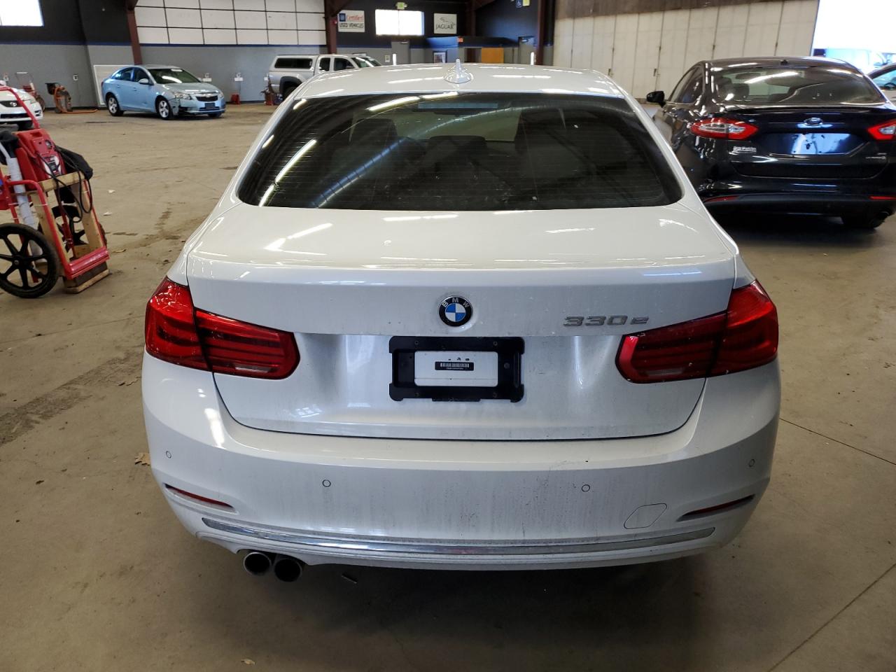 Lot #2340629236 2017 BMW 330E