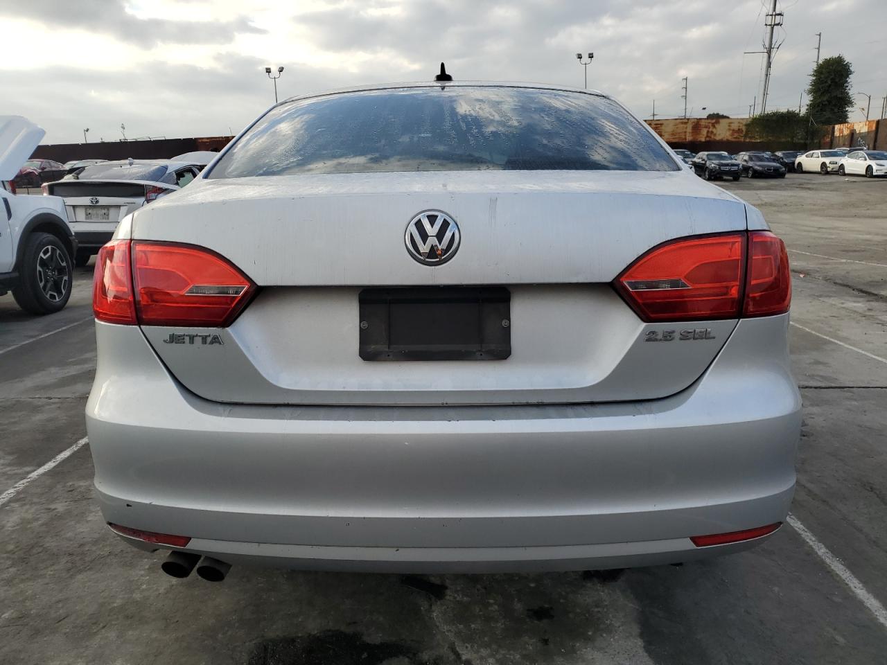 3VWLX7AJ9BM361099 2011 Volkswagen Jetta Sel