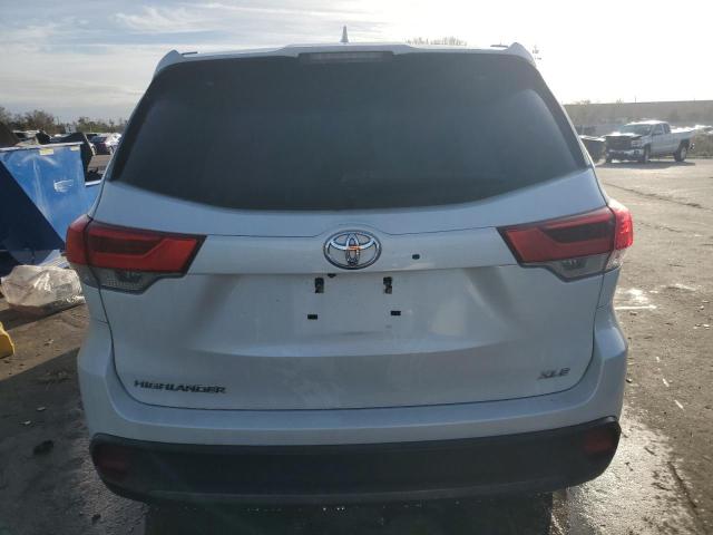 VIN 5TDKZRFH3KS327895 2019 Toyota Highlander, SE no.6