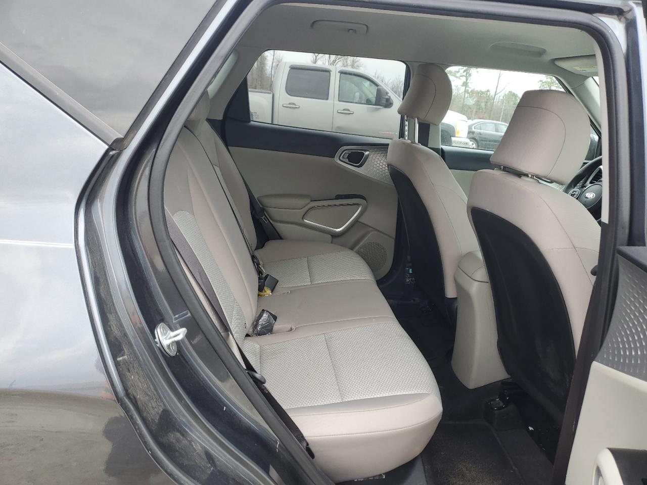 KNDJ23AU5M7765901 2021 Kia Soul Lx