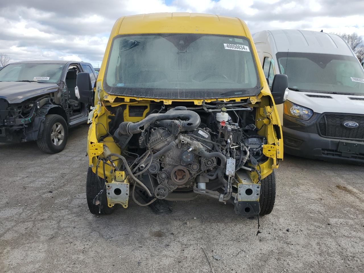 VIN: 1FTYR2CM9GKB35690 2016 FORD TRANSIT