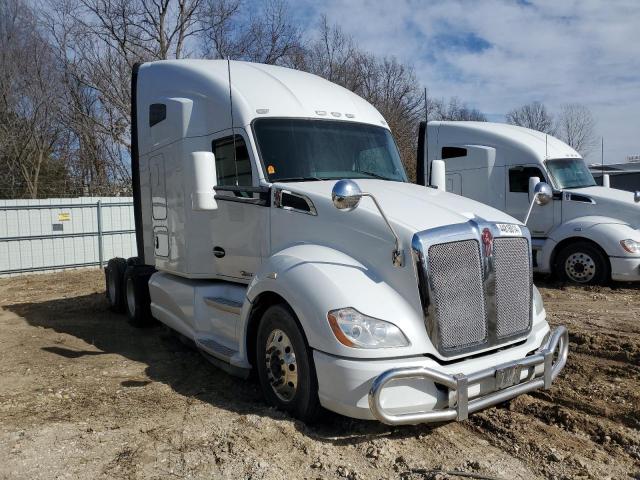 Lot #2356617740 2017 KENWORTH CONSTRUCTI salvage car