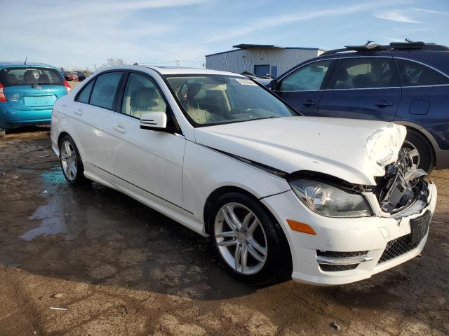 VIN WDDGF8AB6DA833528 2013 Mercedes-Benz C-Class, 3... no.4