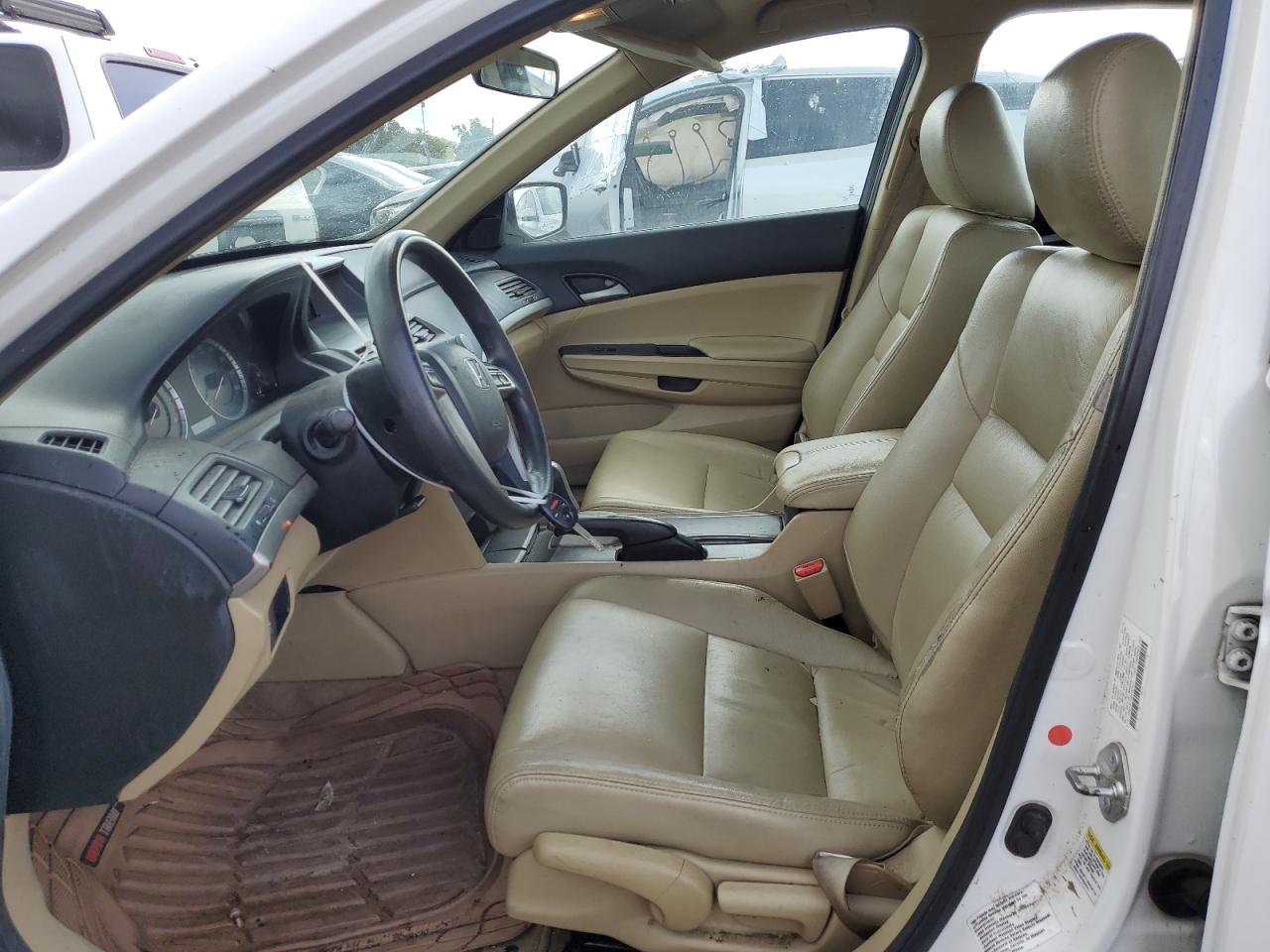 1HGCP2F38BA082631 2011 Honda Accord Lx