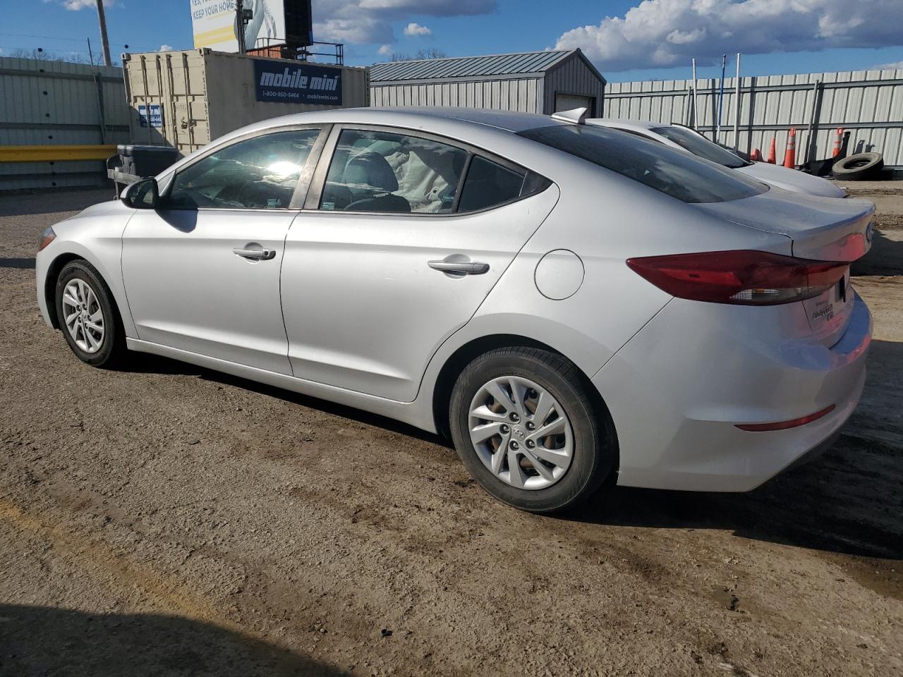 KMHD74LF0HU070960 2017 Hyundai Elantra Se