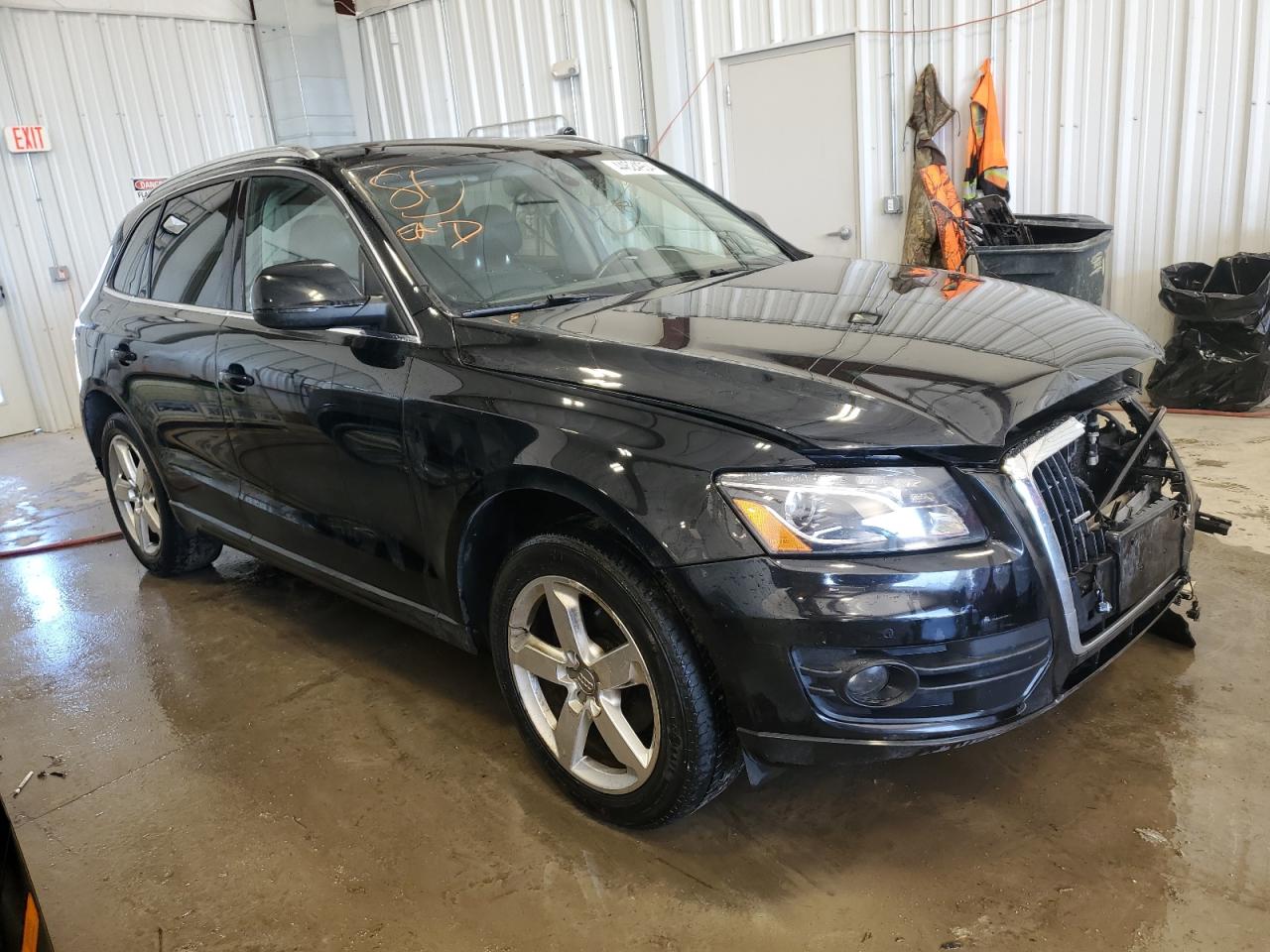 WA1LKAFP7AA007681 2010 Audi Q5 Premium Plus