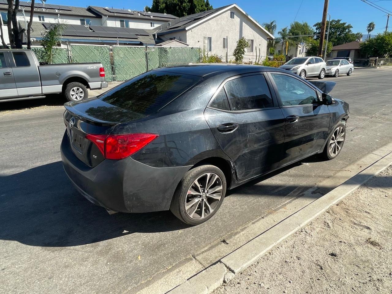 VIN: 2T1BURHE3KC129487 2019 TOYOTA COROLLA