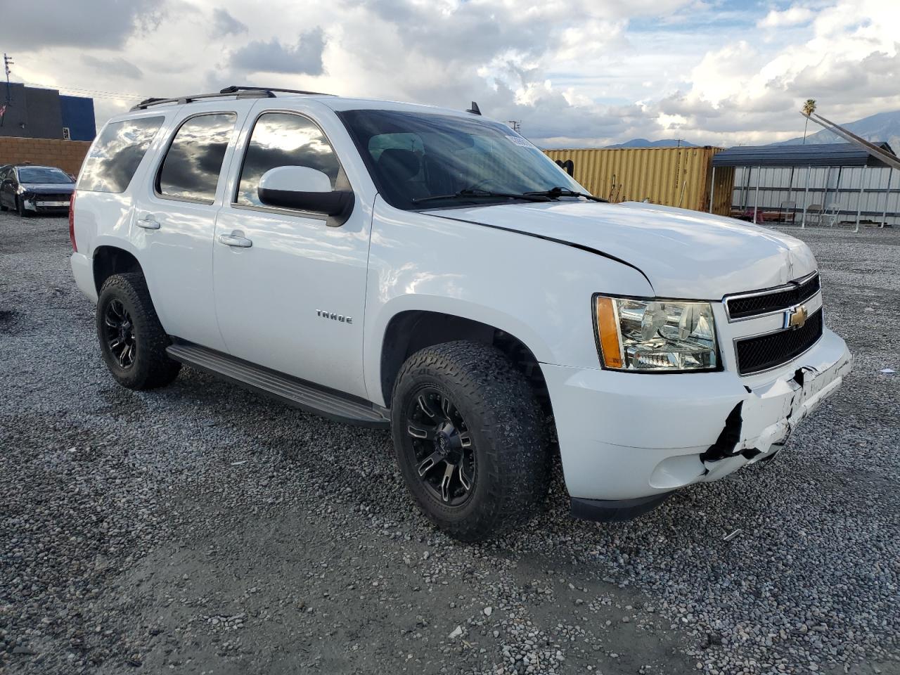 1GNSCAE05BR389657 2011 Chevrolet Tahoe C1500 Ls