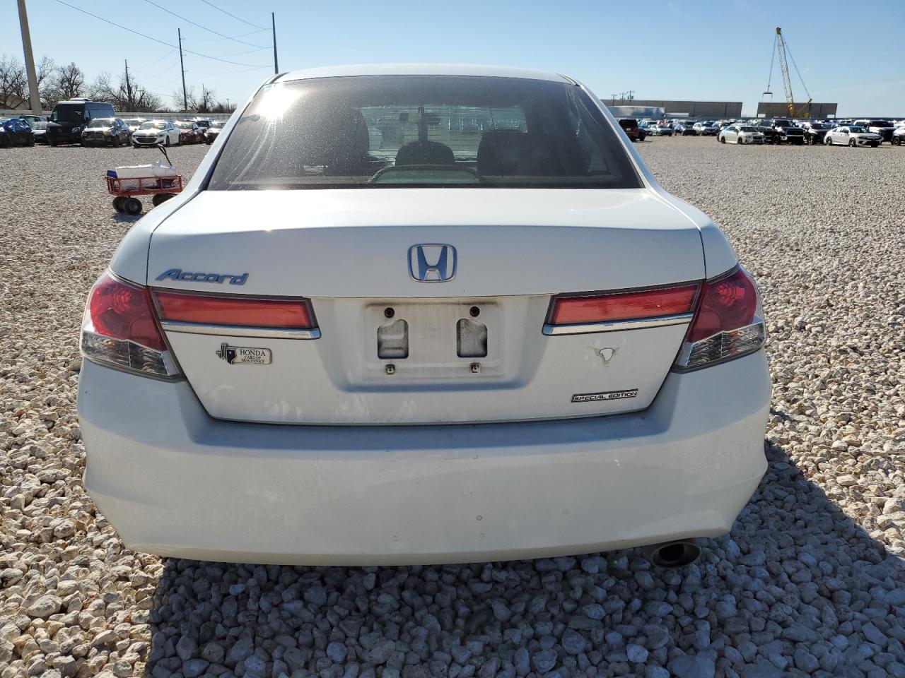 1HGCP2F65BA133738 2011 Honda Accord Se