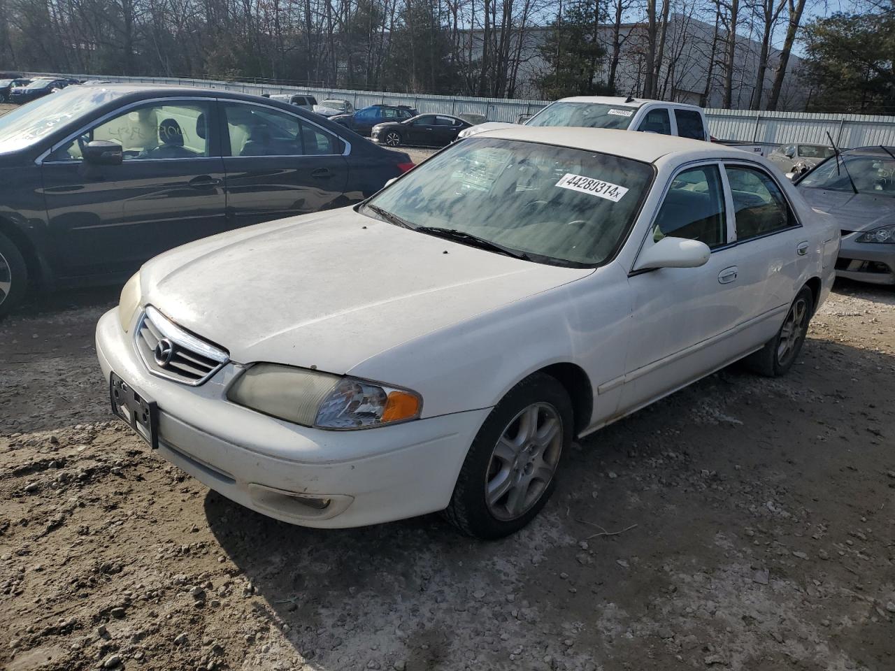 1YVGF22F525286843 2002 Mazda 626 Es