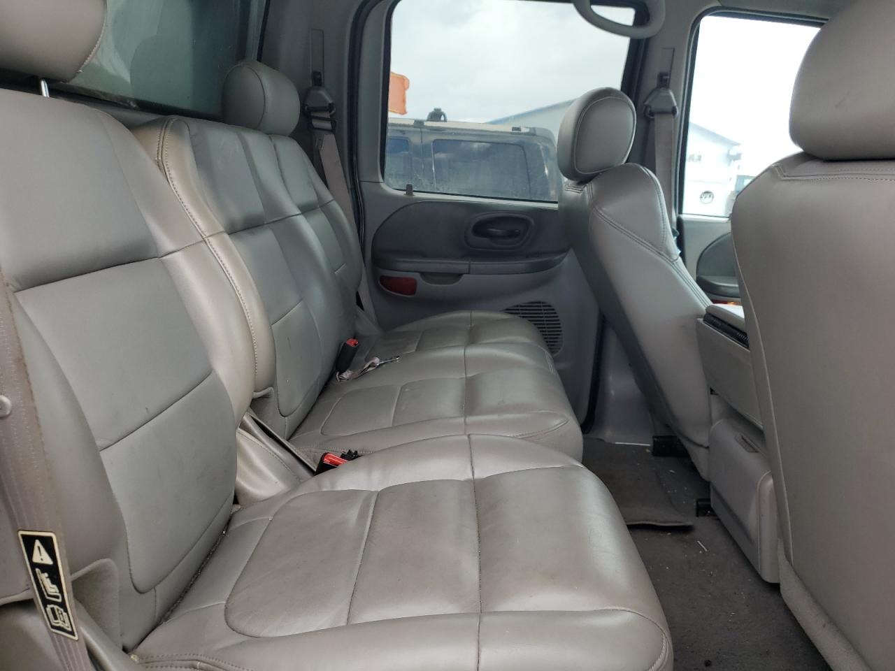 1FTRW08L02KA55592 2002 Ford F150 Supercrew