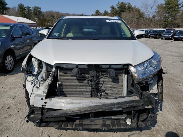 VIN 5TDJZRFH3KS575964 2019 Toyota Highlander, SE no.5