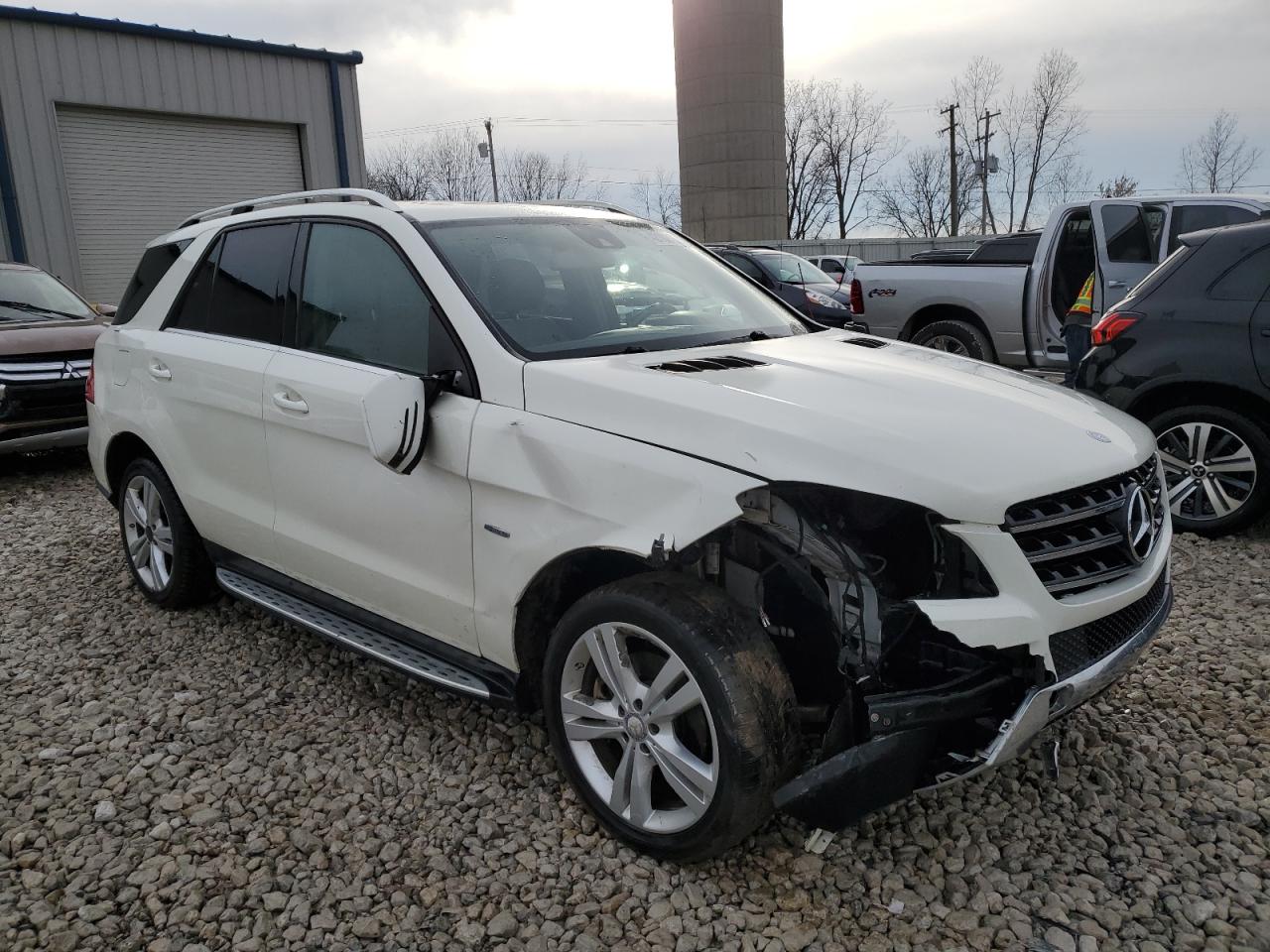 4JGDA5HB9CA033266 2012 Mercedes-Benz Ml 350 4Matic