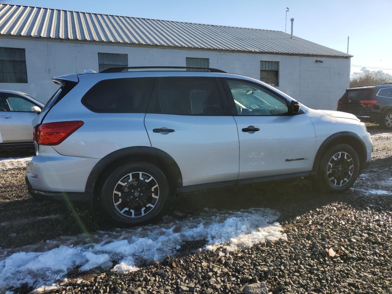 2020 Nissan Pathfinder Sl vin: 5N1DR2CM4LC593684