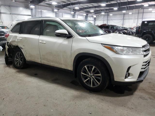 VIN 5TDJZRFH2KS580055 2019 Toyota Highlander, SE no.4