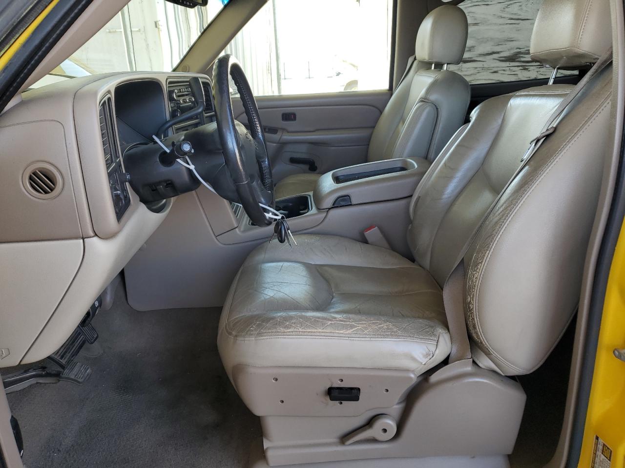 1gnec13t25j242855 1GNEC13T25J242855 2005 Chevrolet Tahoe C1500