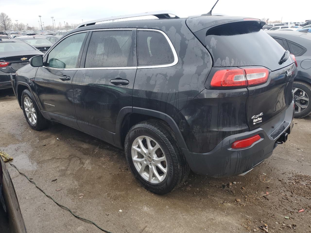 2015 Jeep Cherokee Latitude vin: 1C4PJMCS0FW606825