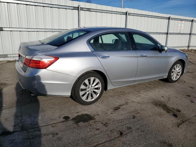 VIN 1FT7W2BT8HEF31574 2015 HONDA ACCORD no.3