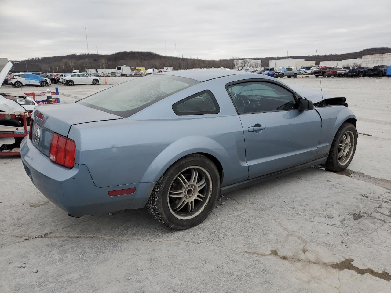 1ZVFT80N555145733 2005 Ford Mustang