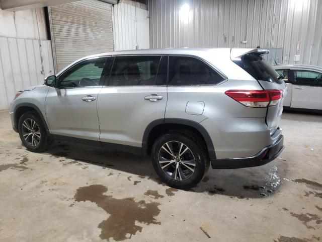 VIN 5TDZARFH9KS043645 2019 Toyota Highlander, LE no.2