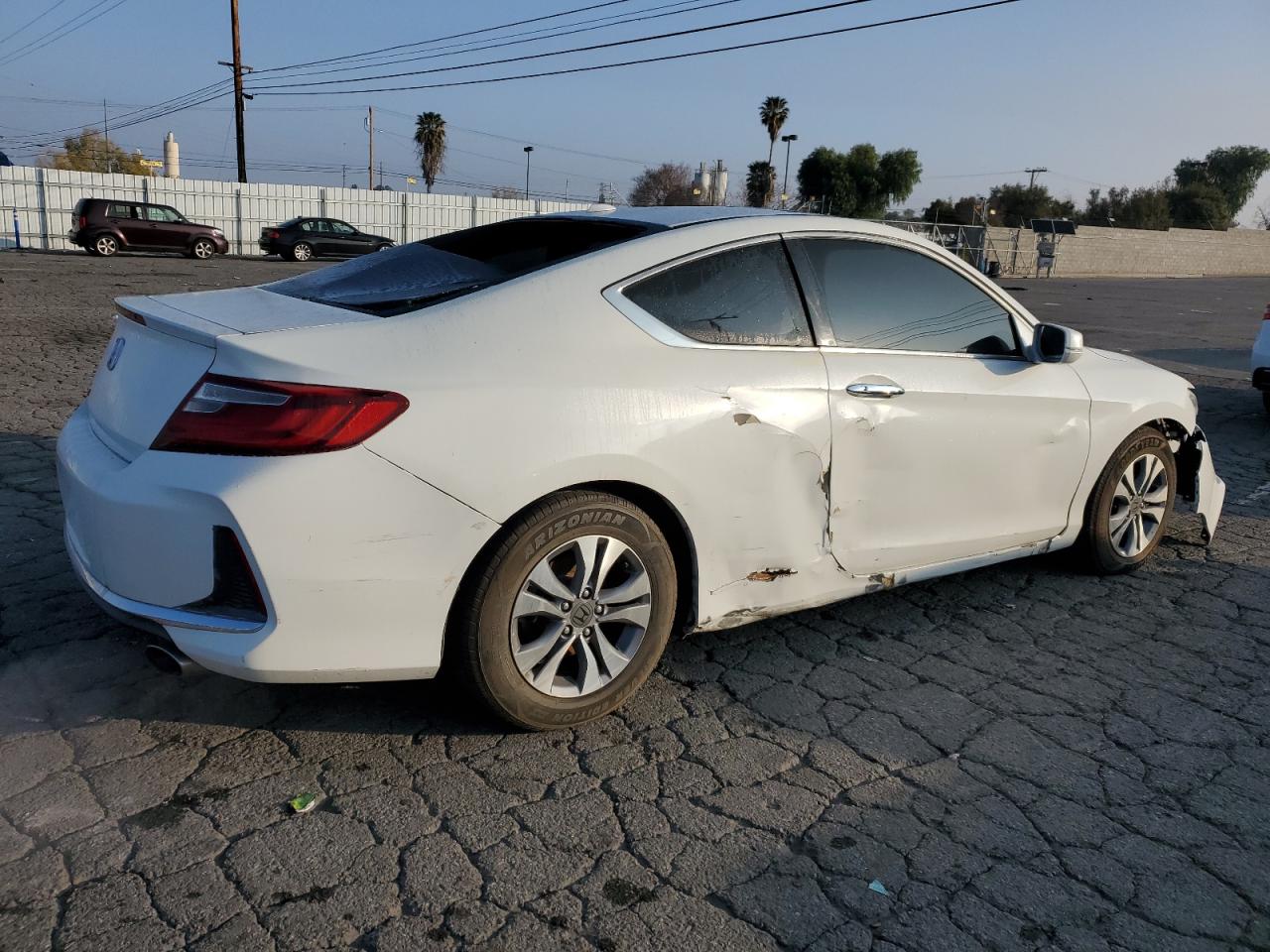 VIN: 1HGCT1B70GA004995 2016 HONDA ACCORD