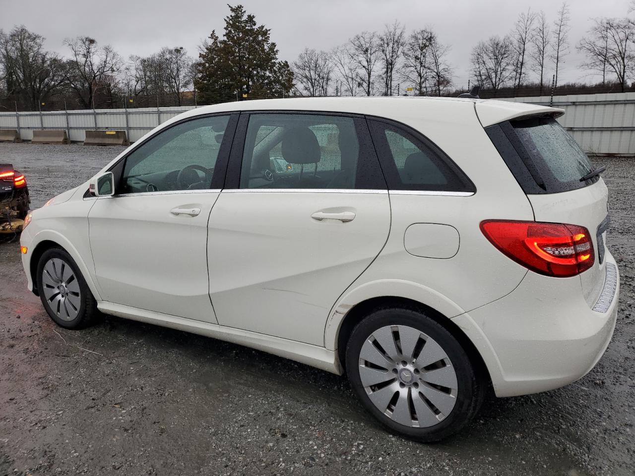 2014 Mercedes-Benz B Electric vin: WDDVP9AB2EJ001406