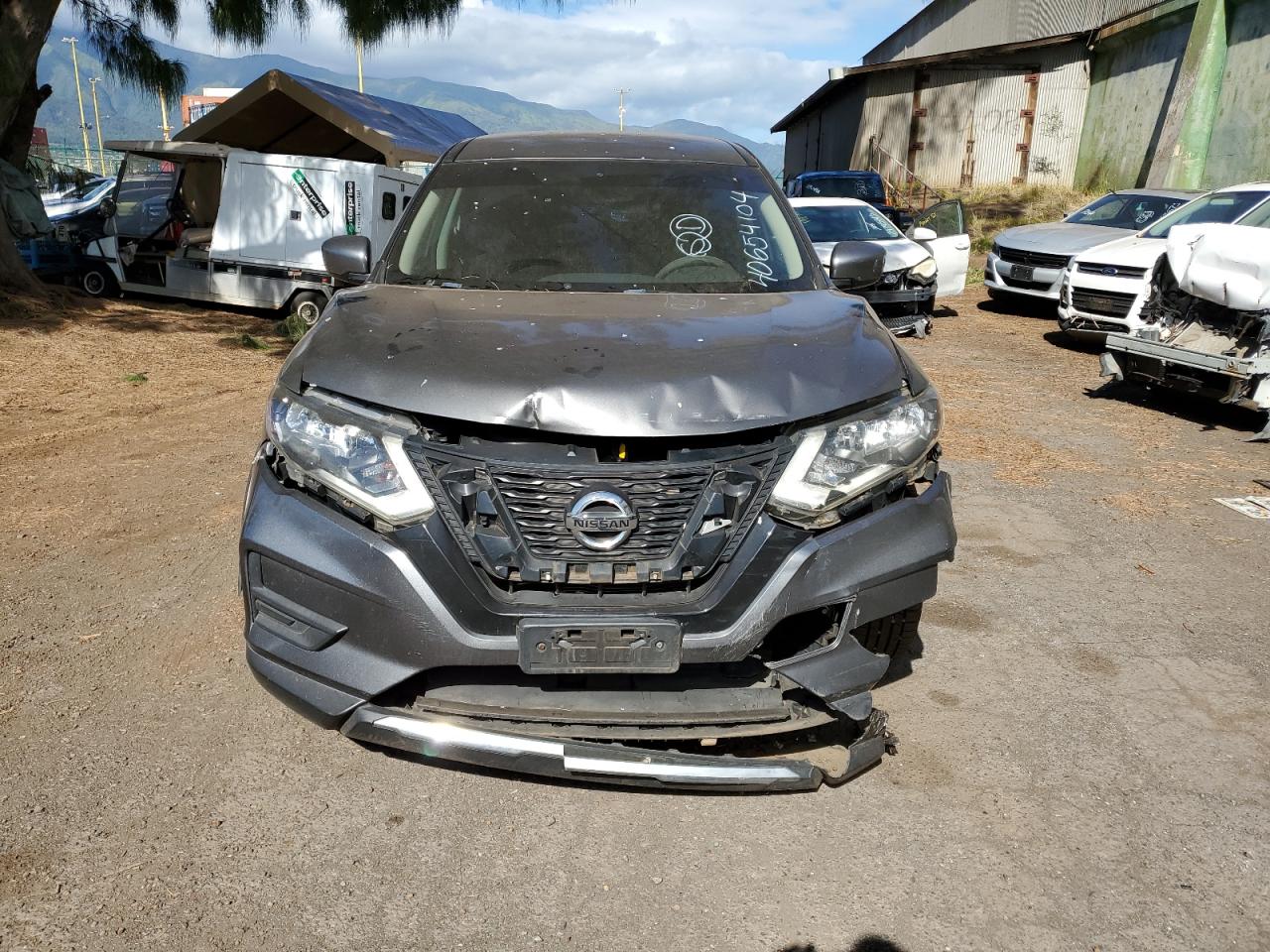 Lot #2601714552 2017 NISSAN ROGUE S