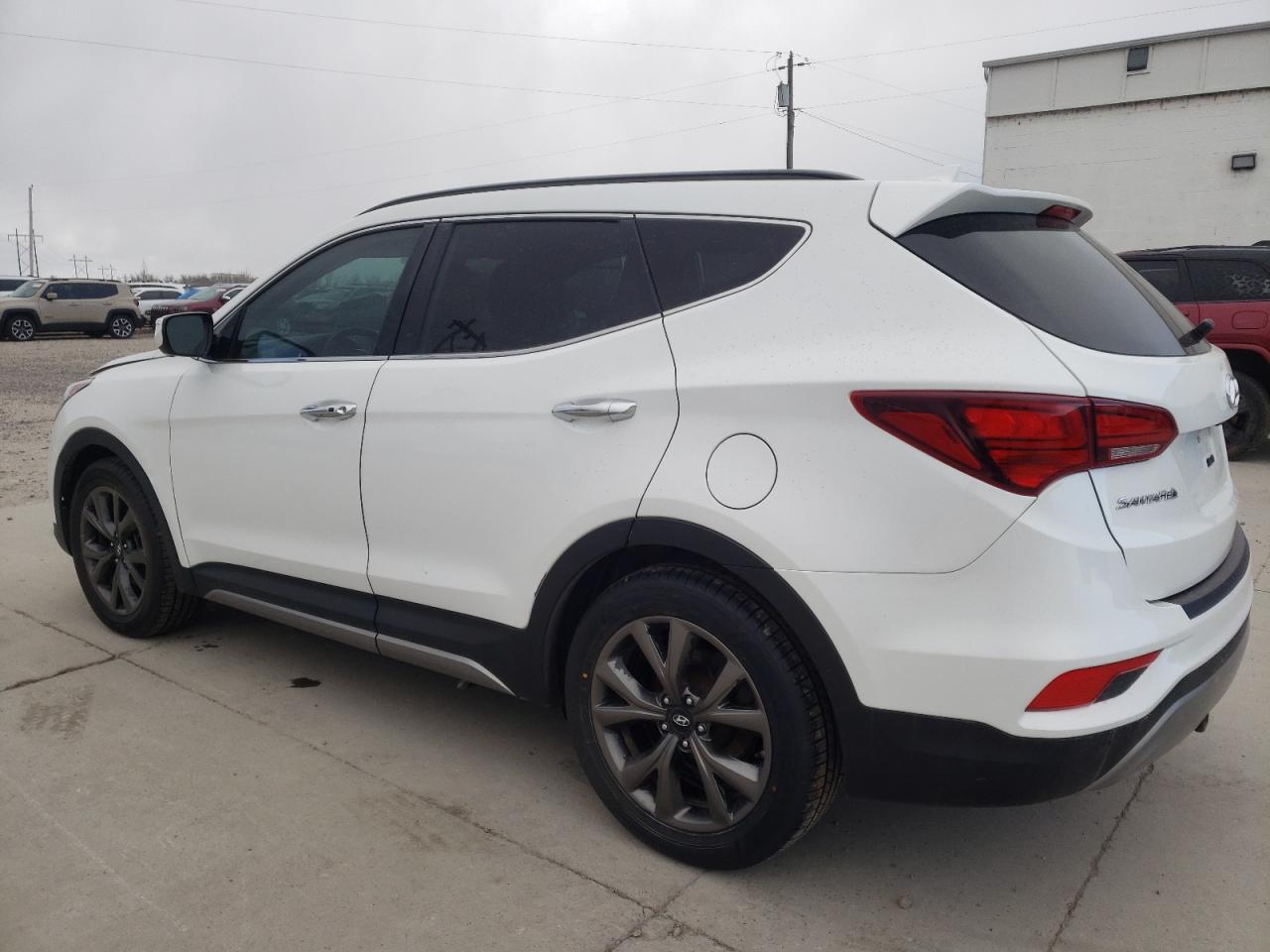 5XYZWDLA1HG502099 2017 Hyundai Santa Fe Sport