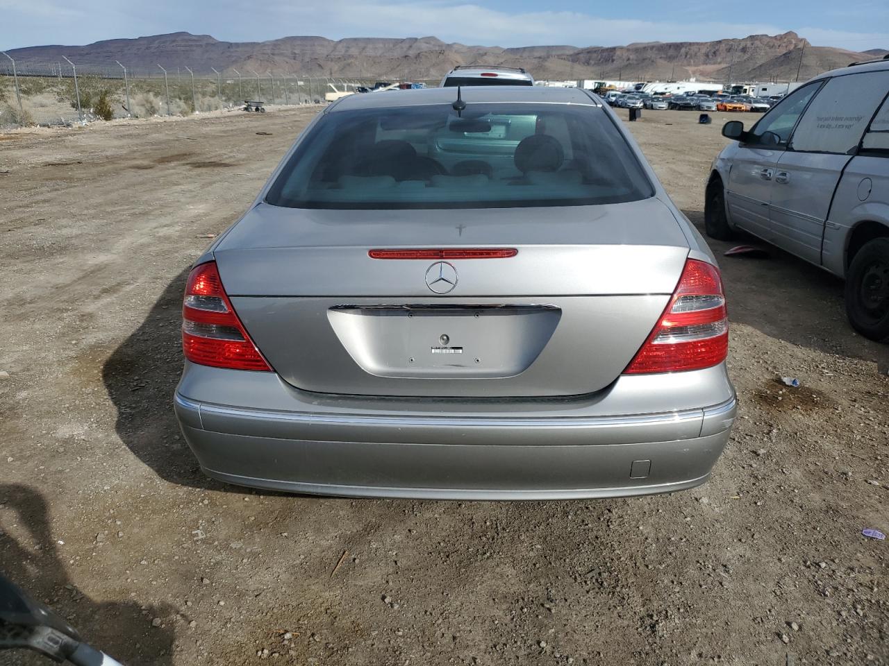 WDBUF65J93A268806 2003 Mercedes-Benz E 320