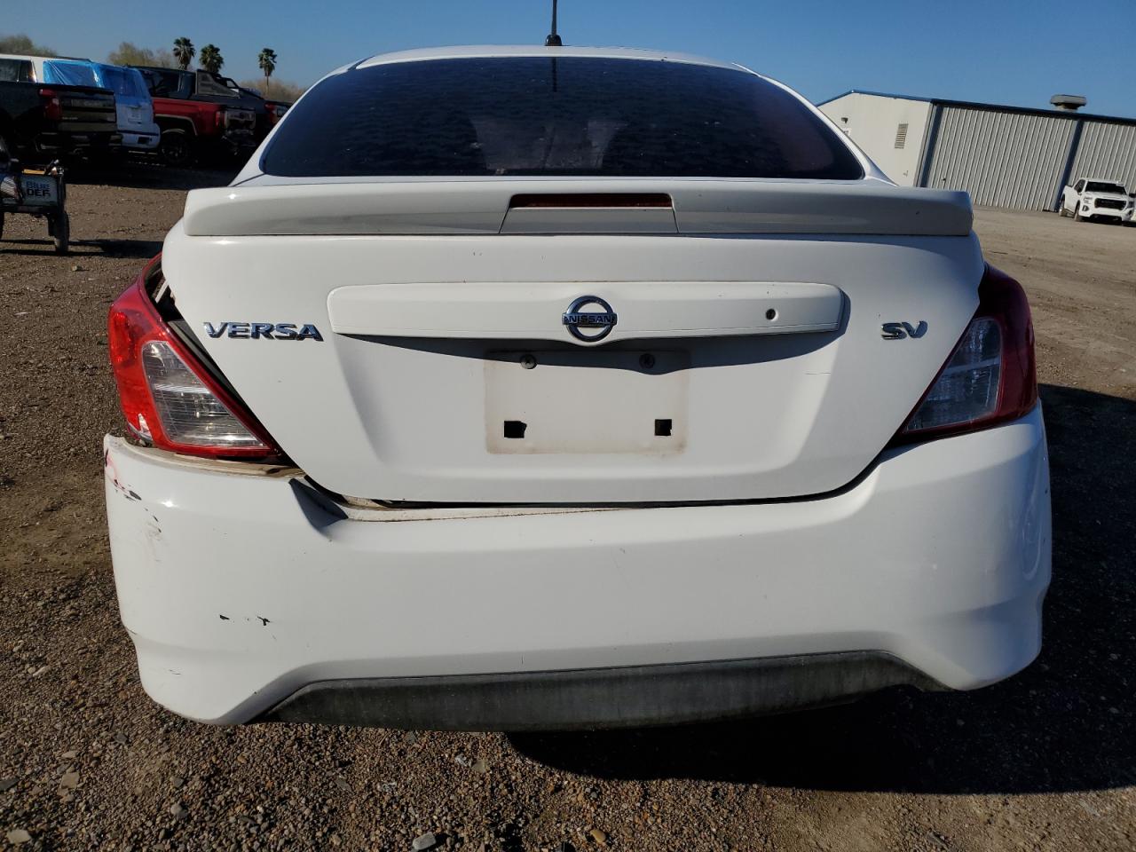 3N1CN7AP4JL866780 2018 Nissan Versa S