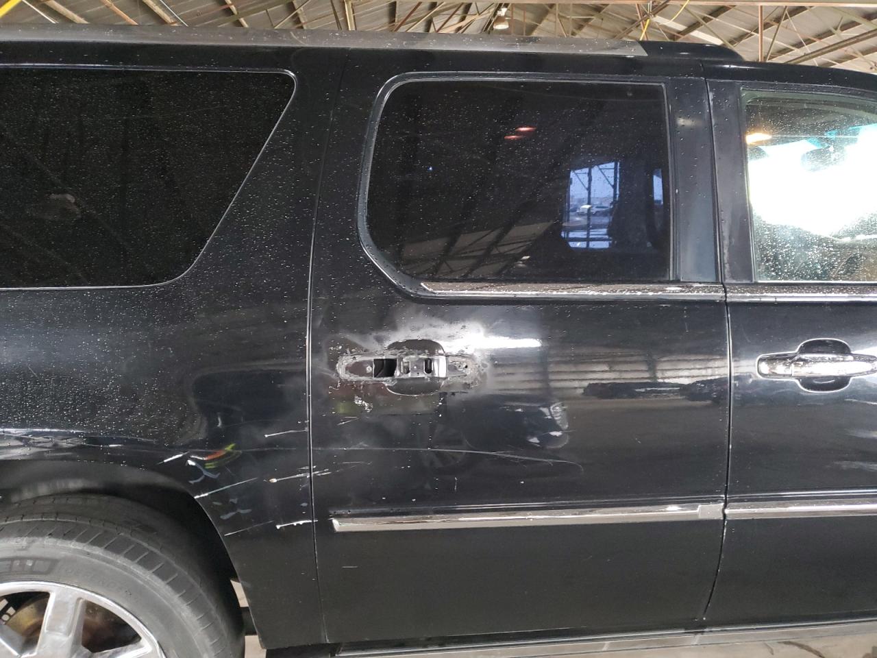 1GYS3JEF1BR134057 2011 Cadillac Escalade Esv Premium