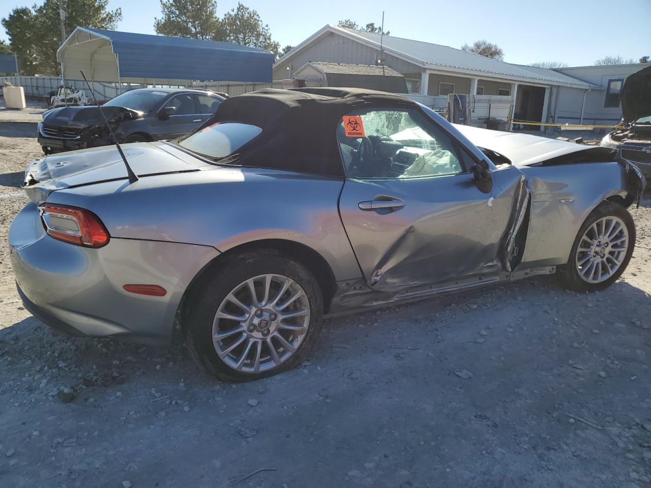 JC1NFAEK1H0102341 2017 Fiat 124 Spider Classica