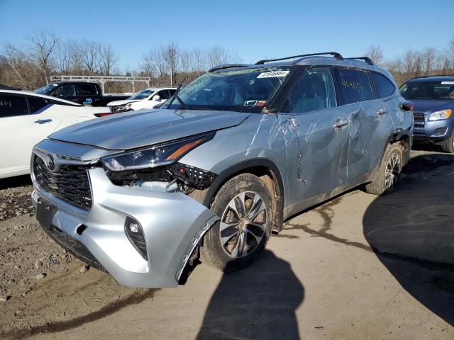 VIN 5TDGZRBH5MS555251 2021 Toyota Highlander, Xle no.1