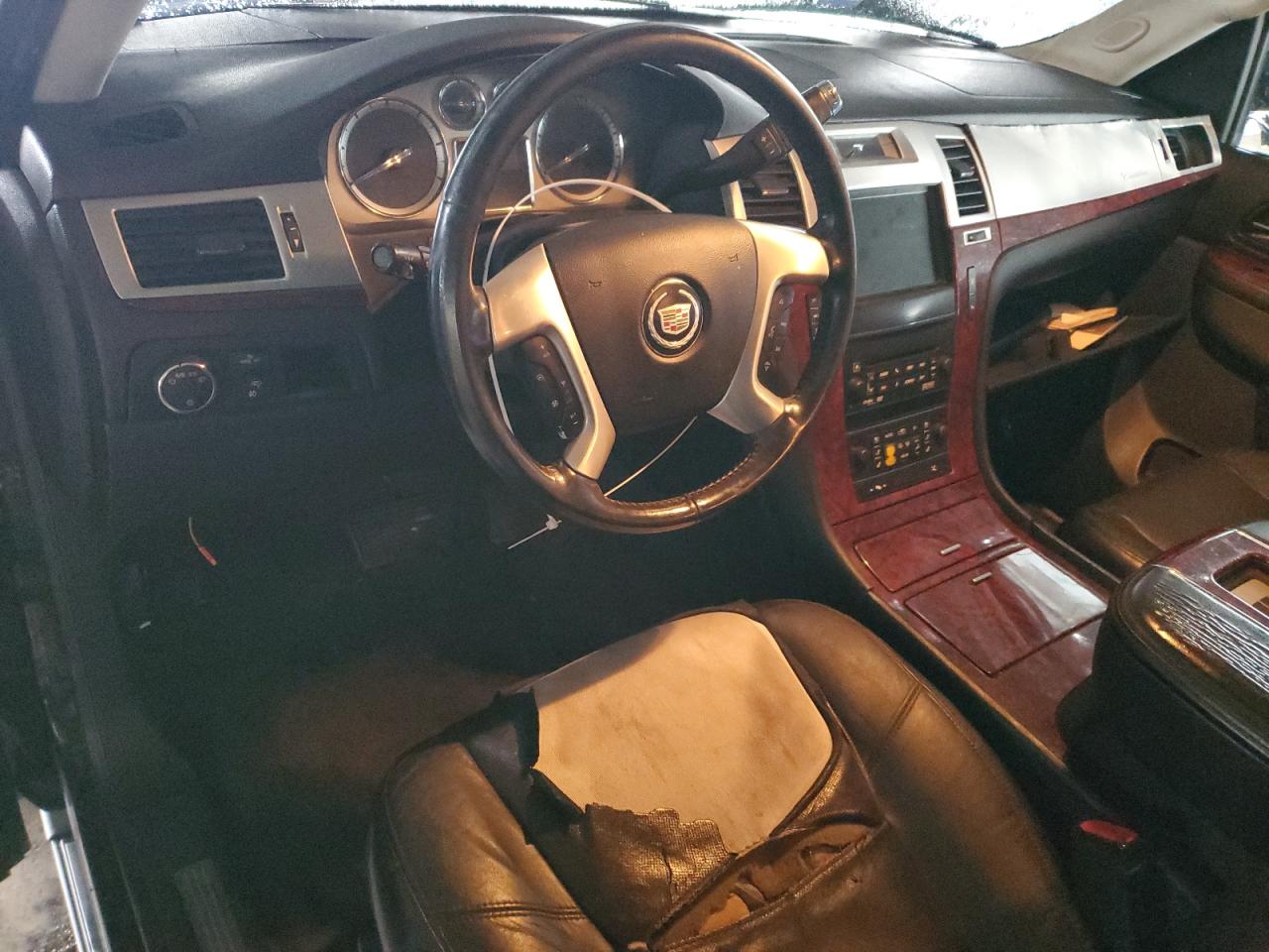 1GYS3JEF1BR134057 2011 Cadillac Escalade Esv Premium