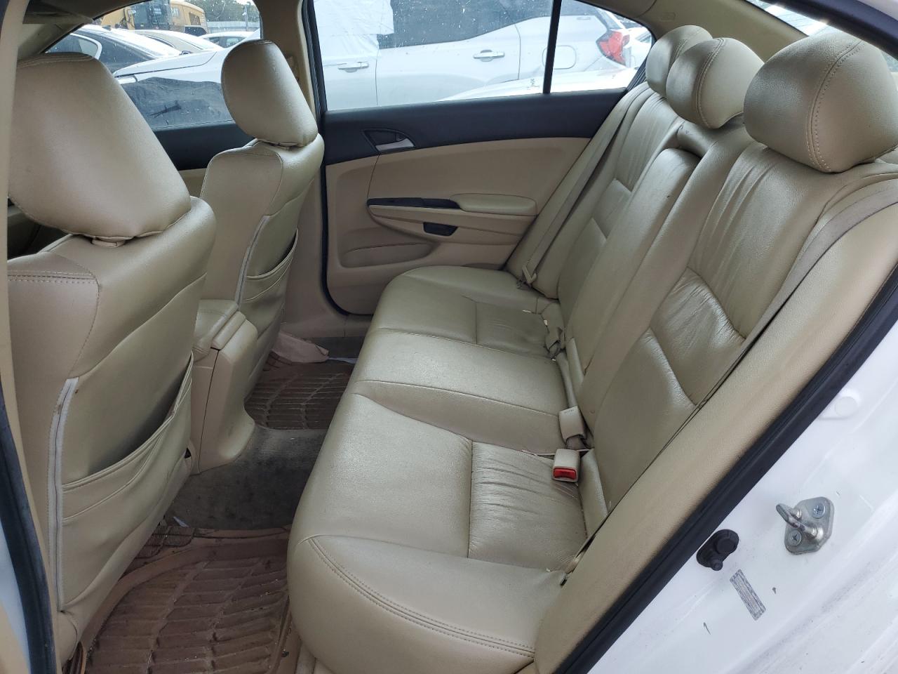 1HGCP2F38BA082631 2011 Honda Accord Lx