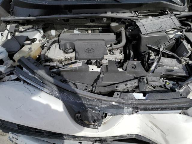 2018 TOYOTA RAV4 LE - JTMZFREV4JJ728916