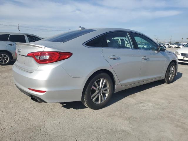 2015 HYUNDAI SONATA SE 5NPE24AF4FH022704