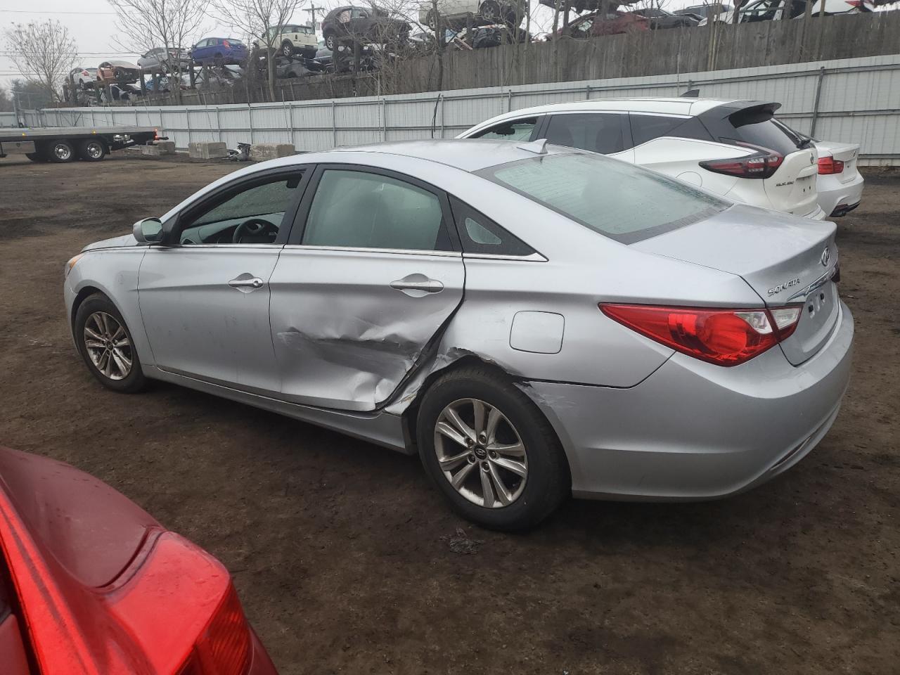 5NPEB4AC3DH768693 2013 Hyundai Sonata Gls