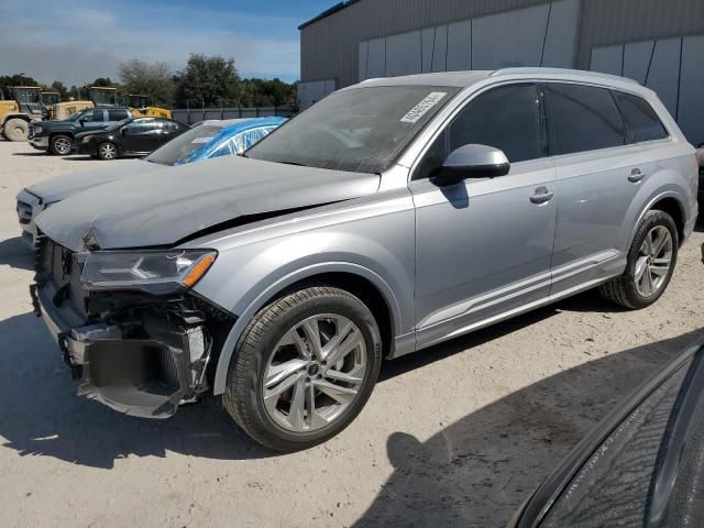 2022 Audi Q7 Premium Plus