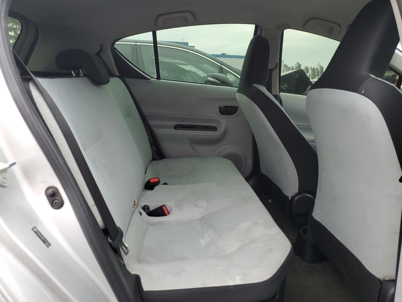 JTDKDTB30E1573956 2014 Toyota Prius C