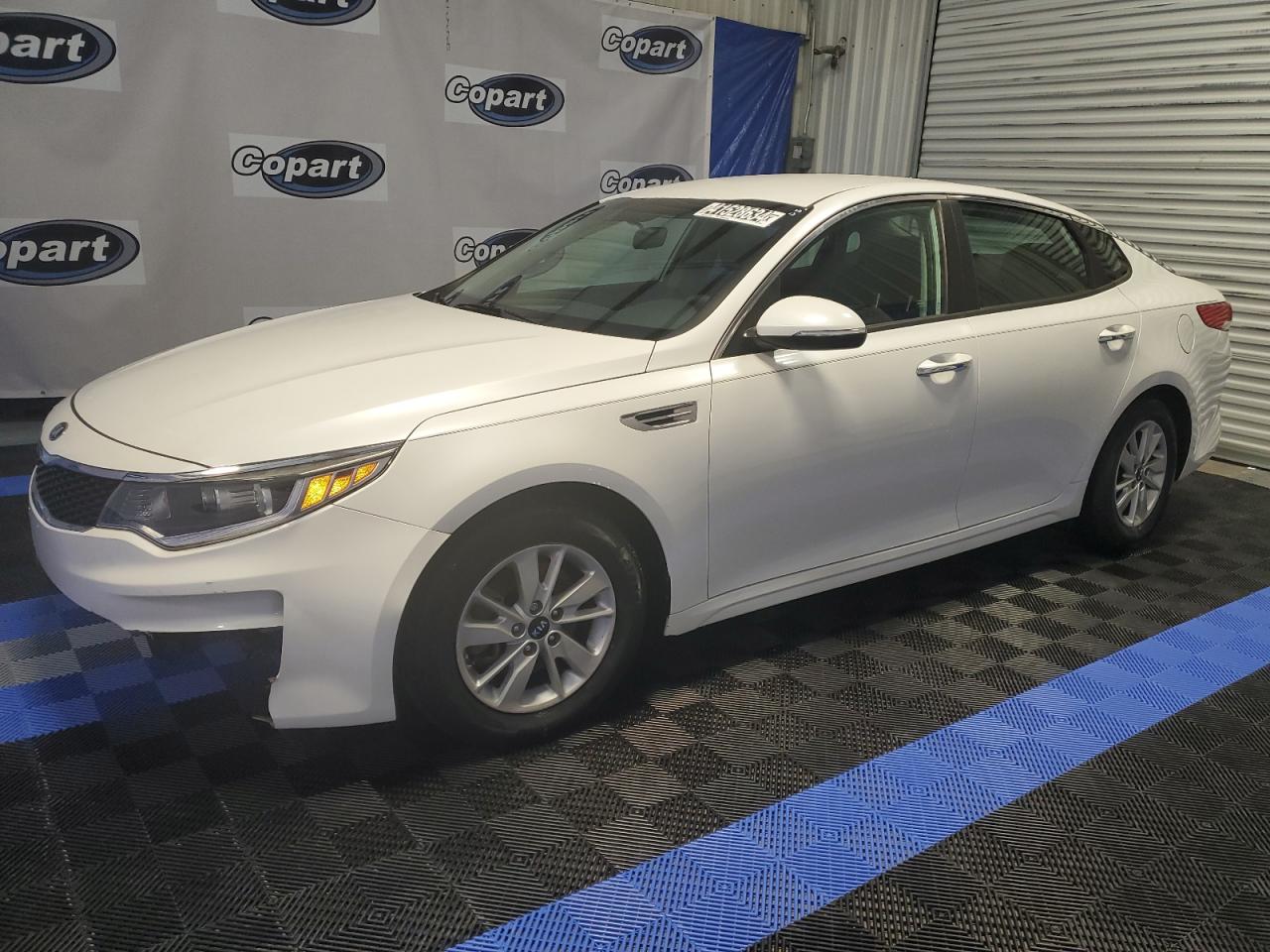 2016 Kia Optima Lx vin: KNAGT4L32G5086280