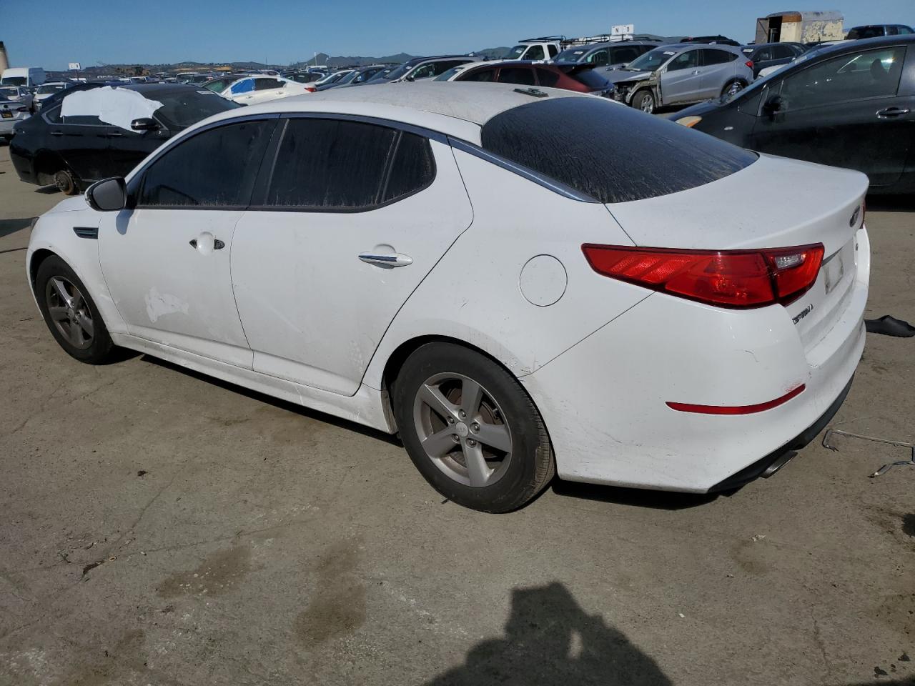 2015 Kia Optima Lx vin: 5XXGM4A79FG373194