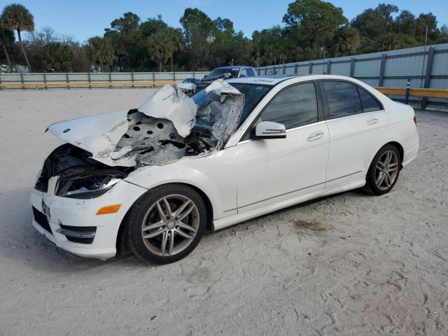 VIN WDDGF4HB7DR273776 2013 Mercedes-Benz C-Class, 250 no.1