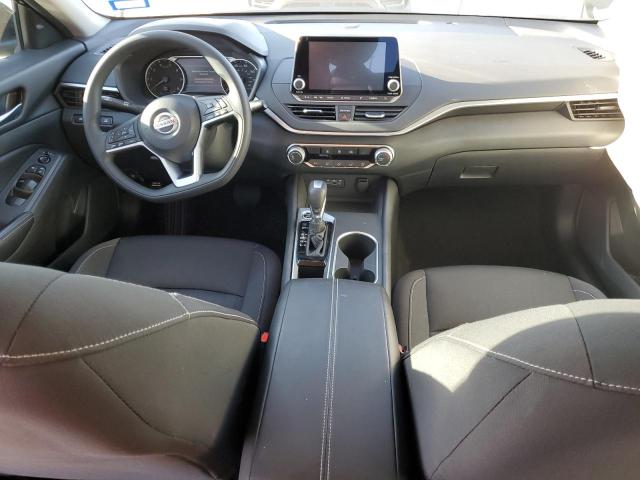 2022 Nissan Altima - Image 8