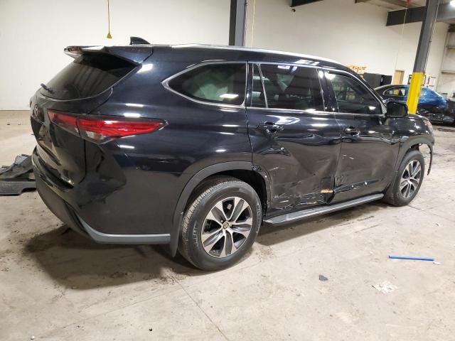 VIN 5TDHZRBH1MS085739 2021 Toyota Highlander, Xle no.3