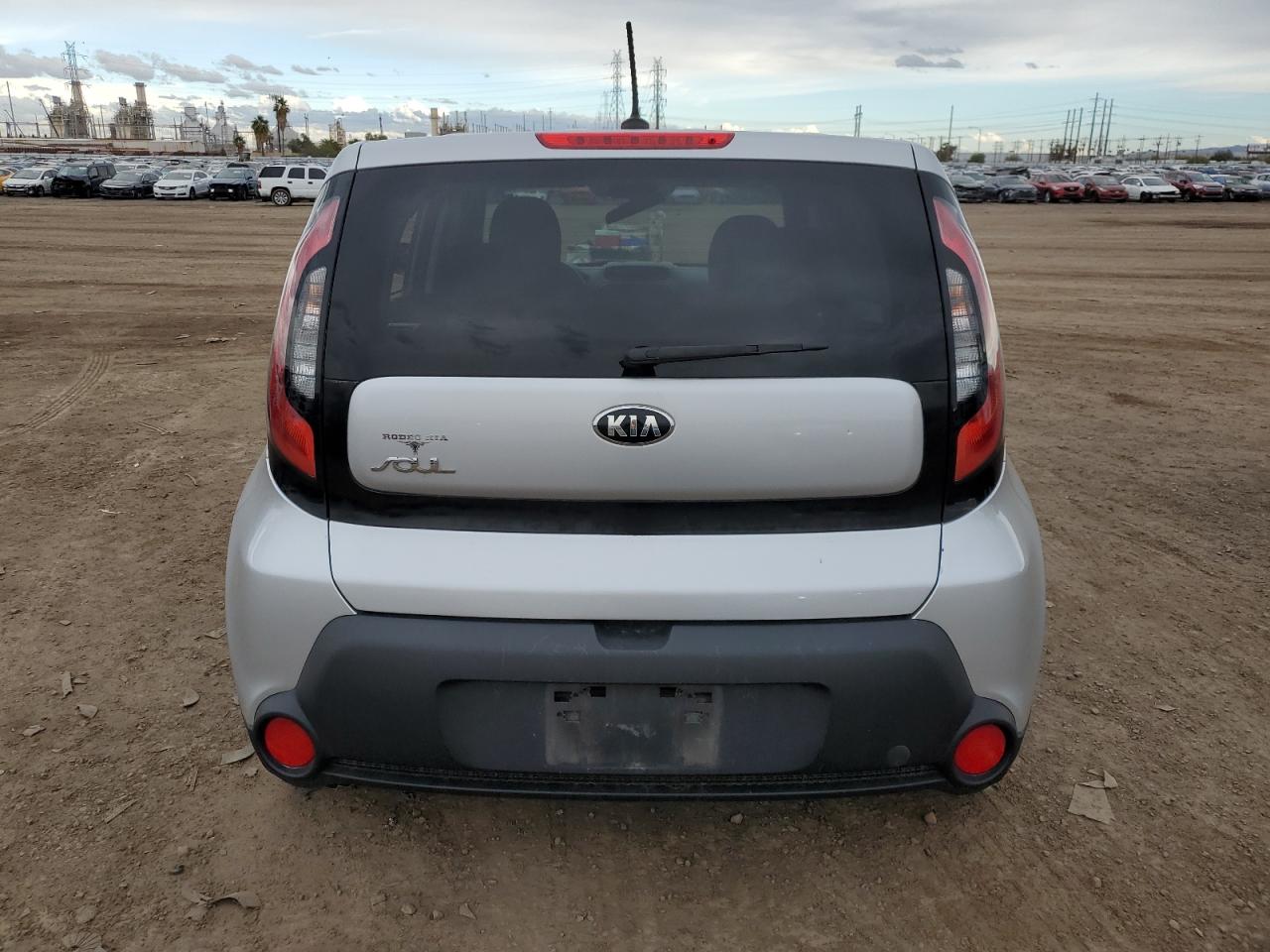 2015 Kia Soul vin: KNDJN2A24F7751443