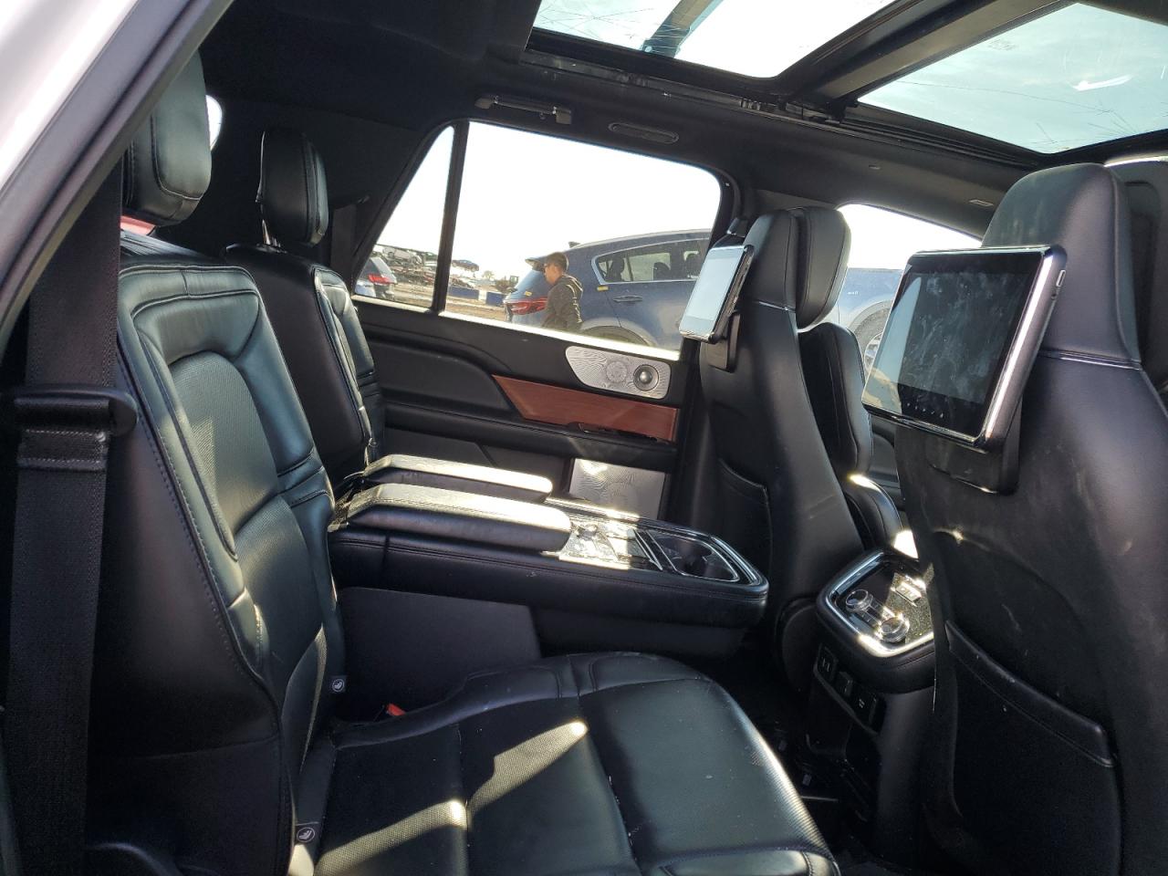 5lmjj3lt1kel02565 5LMJJ3LT1KEL02565 2019 Lincoln Navigator L Reserve