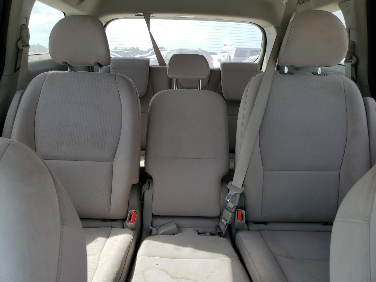 2017 Kia Sedona Lx vin: KNDMB5C15H6241185