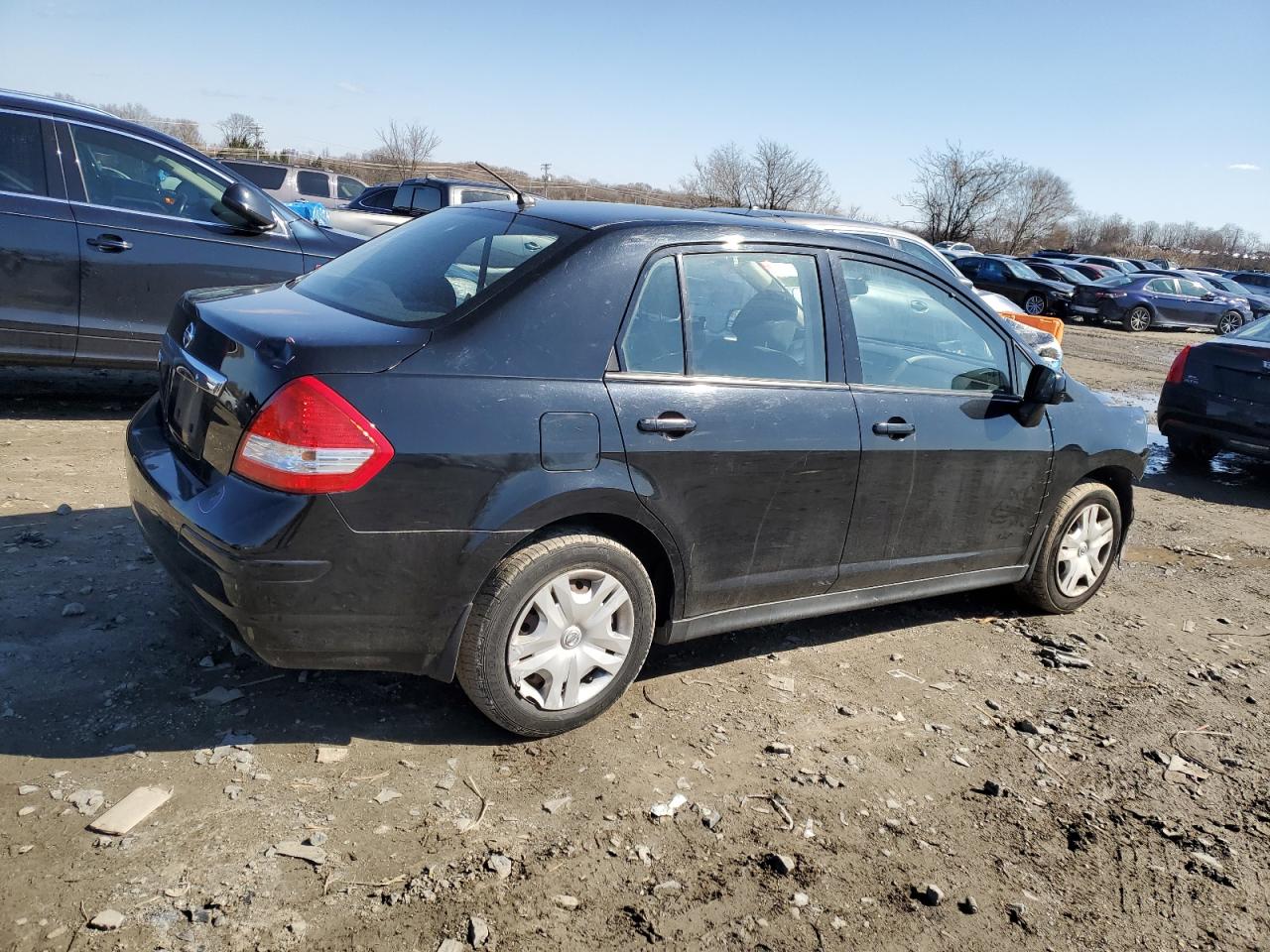 3N1BC1AP1BL425169 2011 Nissan Versa S