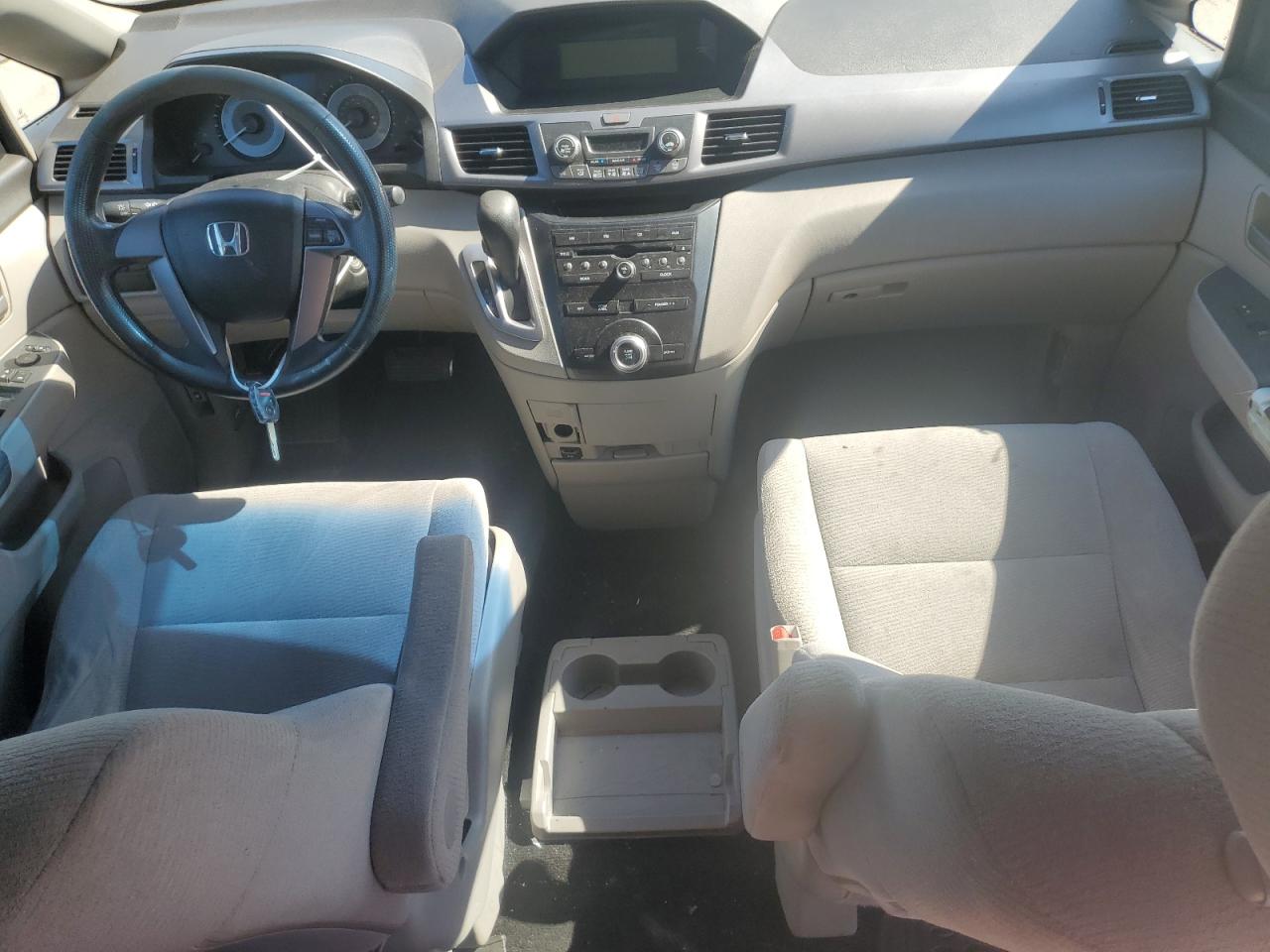 5FNRL5H21BB066692 2011 Honda Odyssey Lx